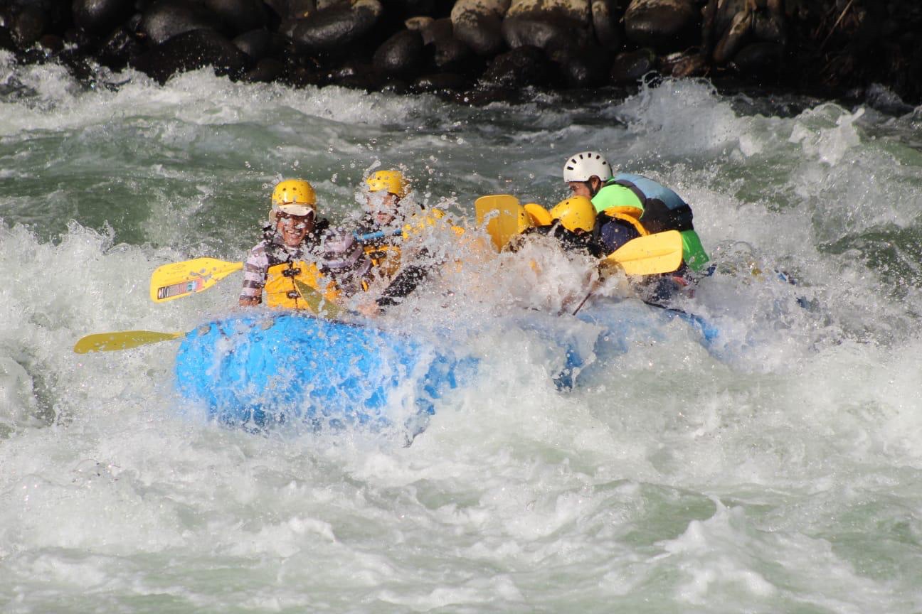 Rafting en rápidos